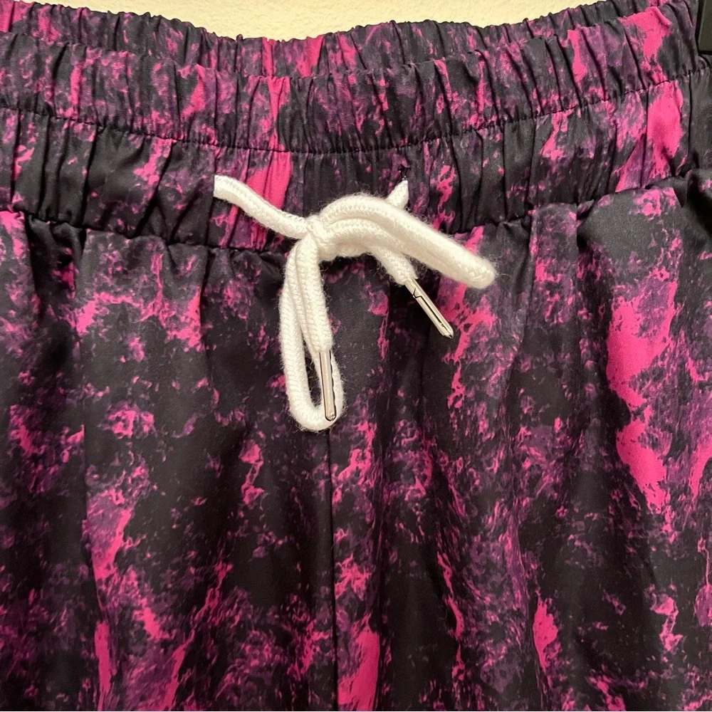 Romwe Men’s Swim Trunks Purple and Black Tie Dye Size Large Beach Vacation